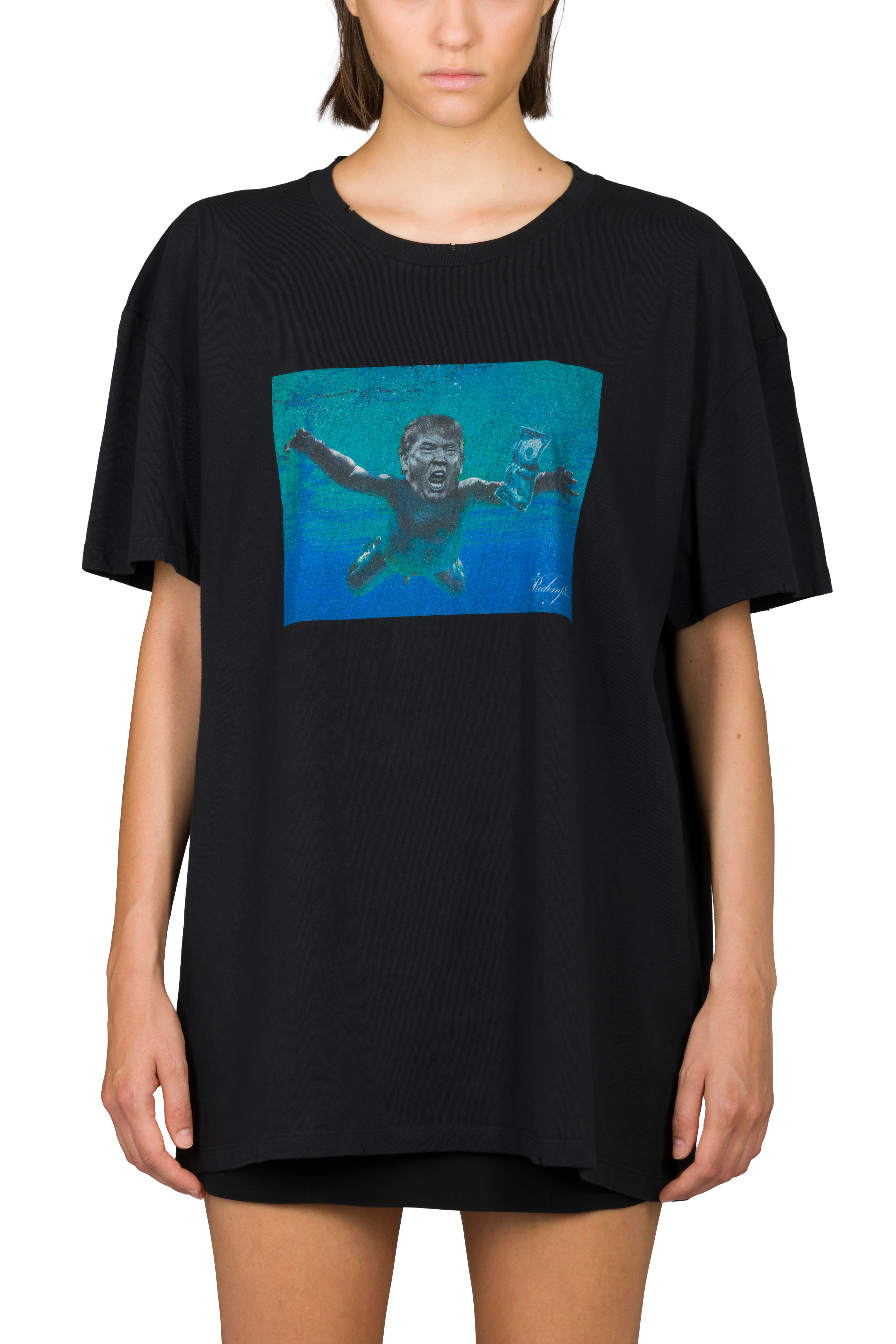 BLACK T-SHIRT